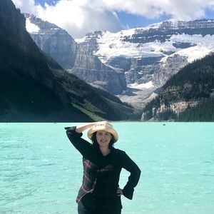 Meet your Posher, Renee